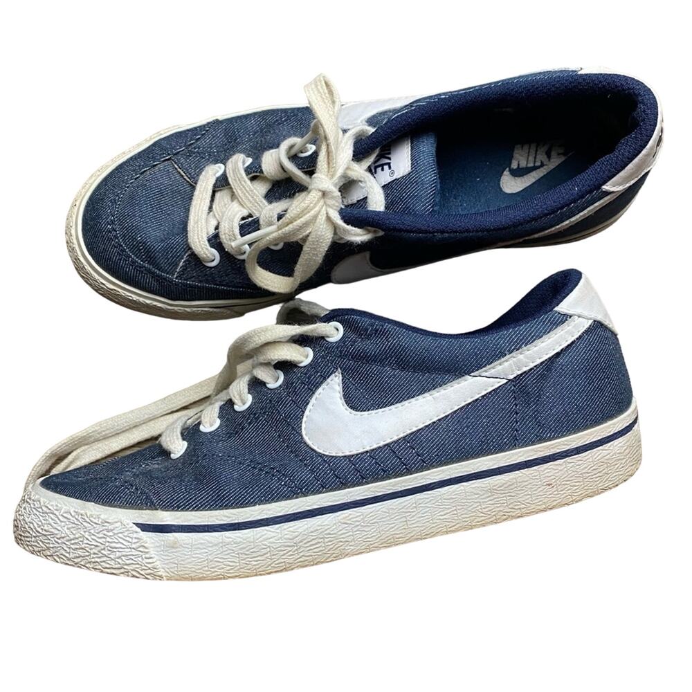 Nike Womens All Court Canvas Sneakers